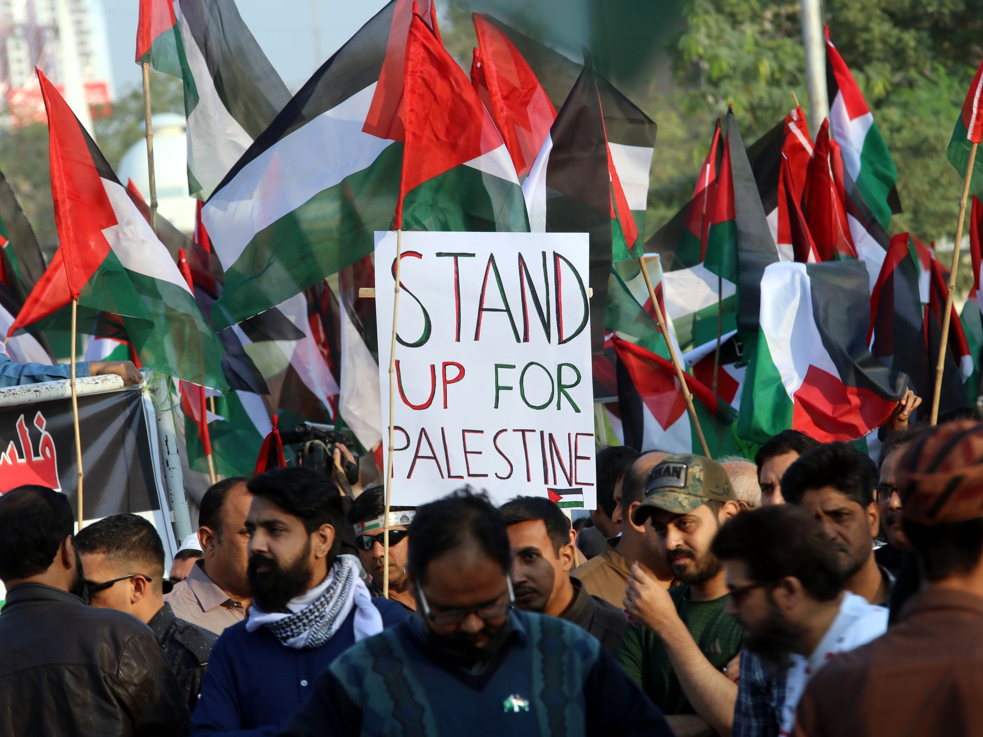 People around the world rally in solidarity with Palestinians | Israel-Palestine conflict News #People #world #rally #solidarity #Palestinians #IsraelPalestine #conflict #News