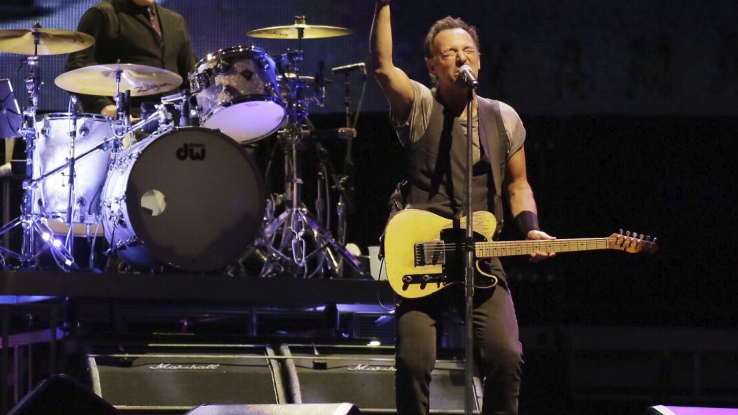 Springsteen drummer Max Weinberg says vintage car restorer stole $125,000 from him #Springsteen #drummer #Max #Weinberg #vintage #car #restorer #stole
