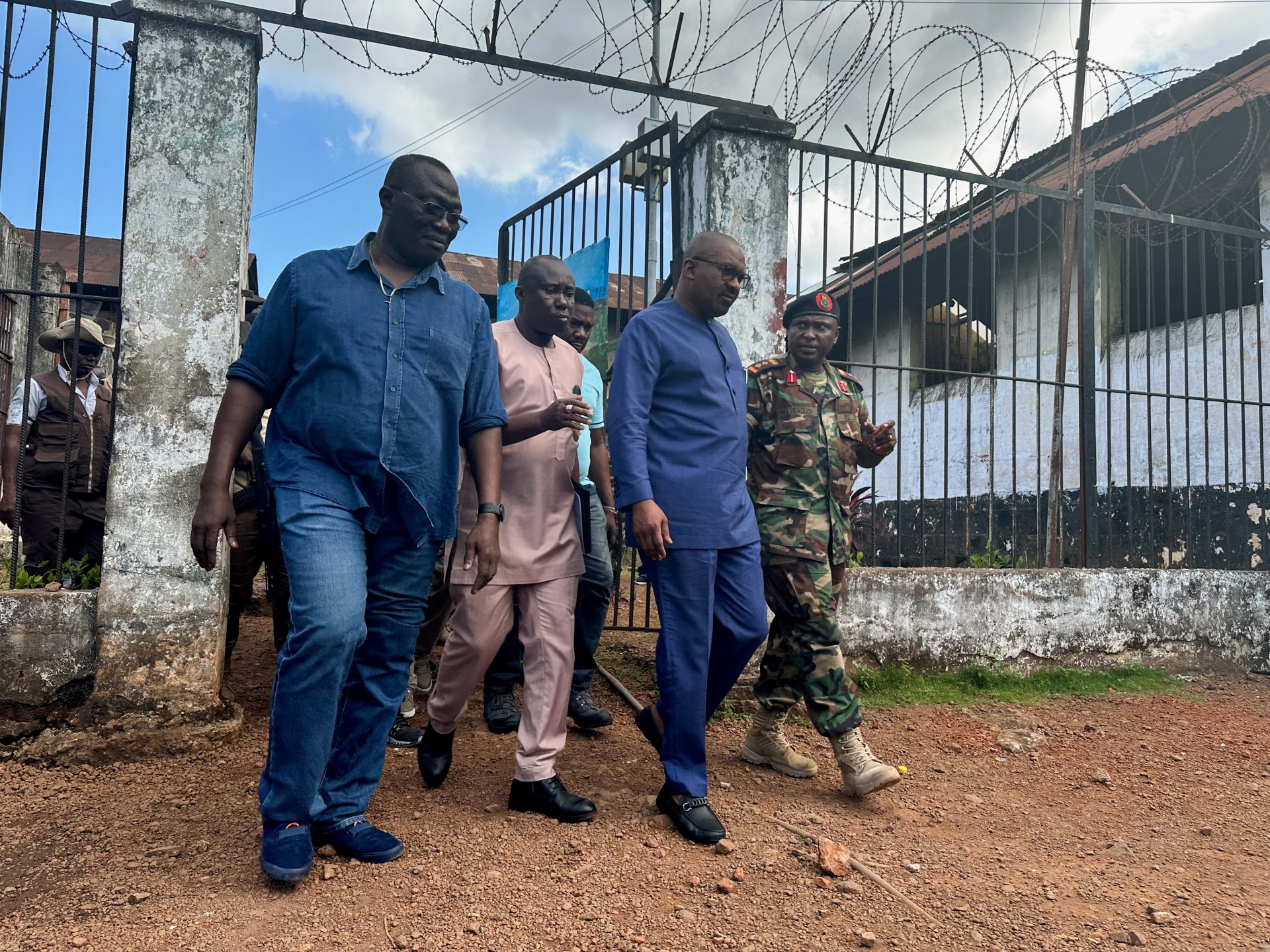 Sierra Leone attacks were a failed coup attempt, officials say | Conflict News #Sierra #Leone #attacks #failed #coup #attempt #officials #Conflict #News