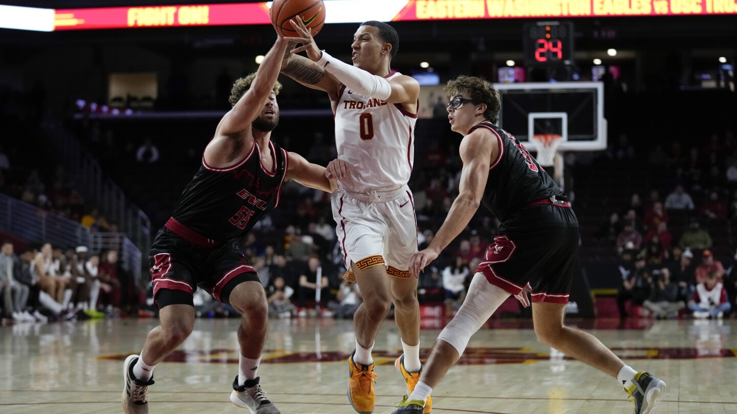 Boogie Ellis hits career-high 8 3-pointers for 28 points and USC routs Eastern Washington 106-78 #Boogie #Ellis #hits #careerhigh #3pointers #points #USC #routs #Eastern #Washington