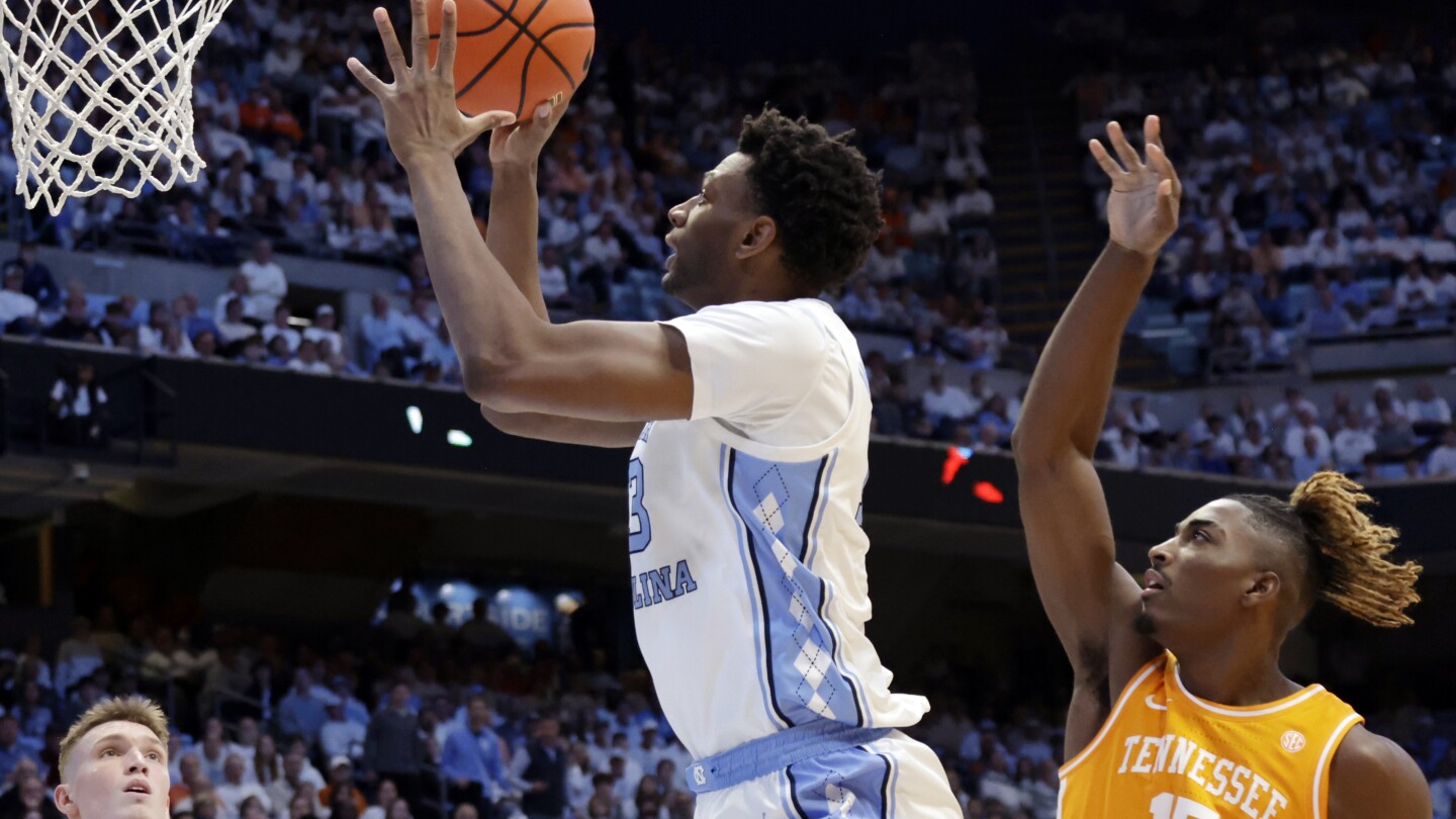 No. 17 North Carolina holds off No. 10 Tennessee 100-92 in ACC/SEC Challenge #North #Carolina #holds #Tennessee #ACCSEC #Challenge