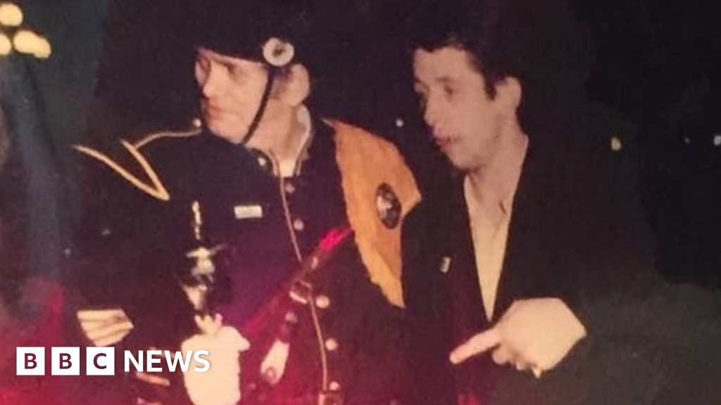 Shane MacGowan: NYPD bagpiper recalls rollicking shoot of classic Pogues video #Shane #MacGowan #NYPD #bagpiper #recalls #rollicking #shoot #classic #Pogues #video