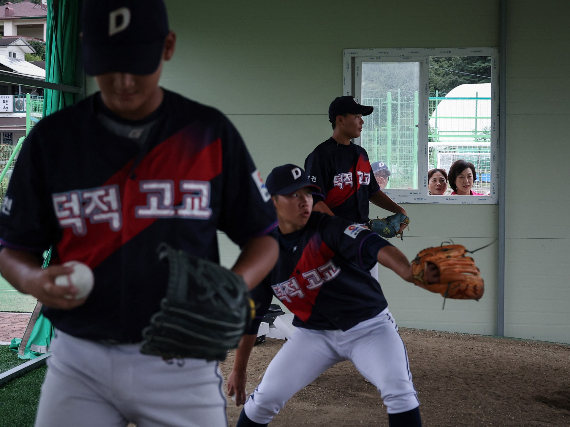 Photos: South Korea island is a field of dreams for young baseball hopefuls | Baseball #Photos #South #Korea #island #field #dreams #young #baseball #hopefuls #Baseball