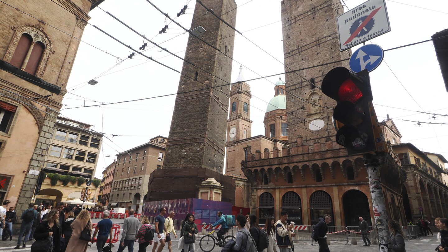 Italian officials secure 12th Century leaning tower in Bologna to prevent collapse #Italian #officials #secure #12th #Century #leaning #tower #Bologna #prevent #collapse