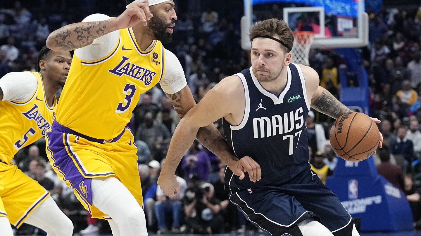 Lakers fall to Doncic, Mavericks in return from In-Season Tournament title #Lakers #fall #Doncic #Mavericks #return #InSeason #Tournament #title