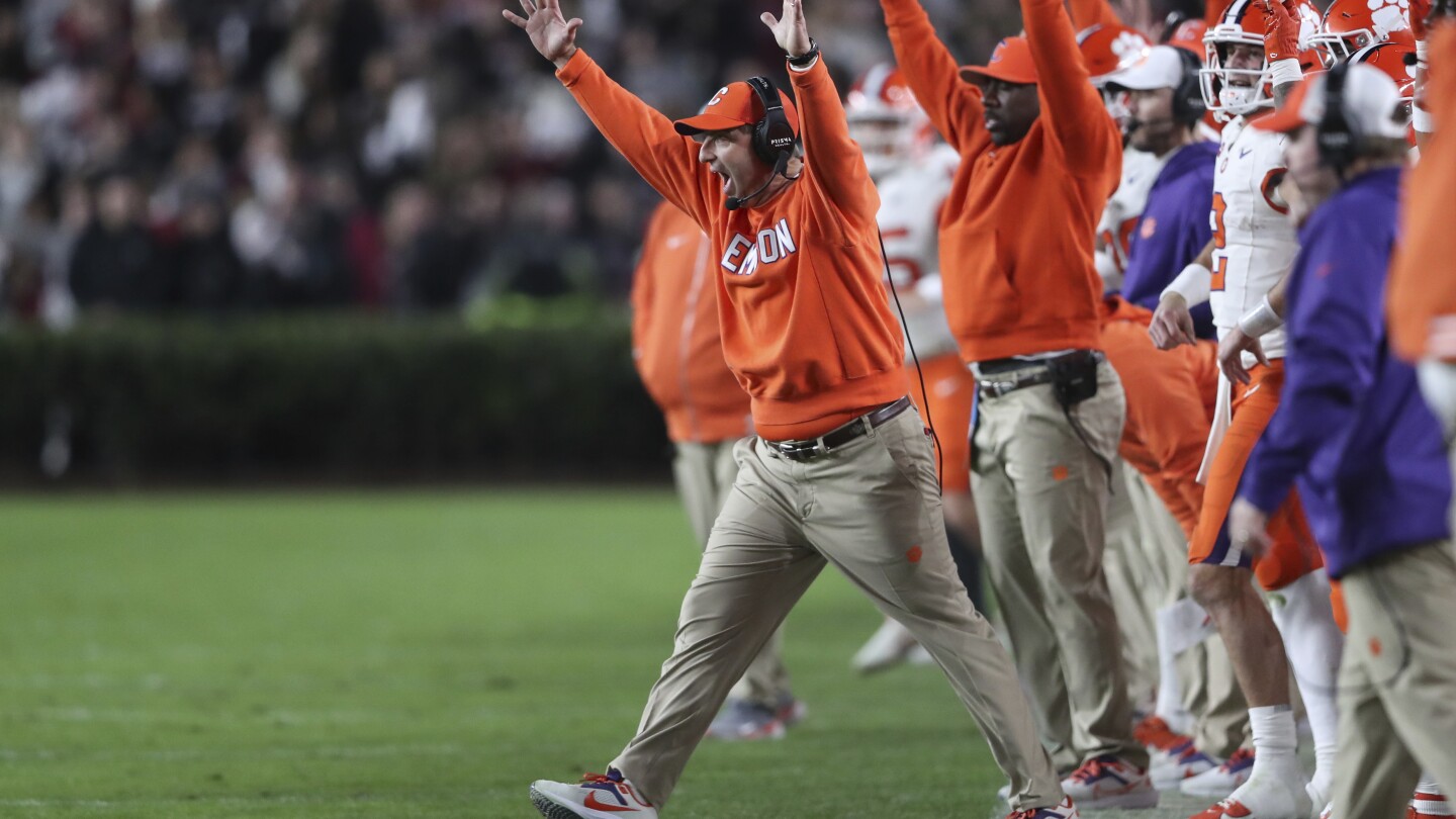 Clemson’s Swinney hires Luke to coach O-line and Rumph to coach defensive ends #Clemsons #Swinney #hires #Luke #coach #Oline #Rumph #coach #defensive #ends