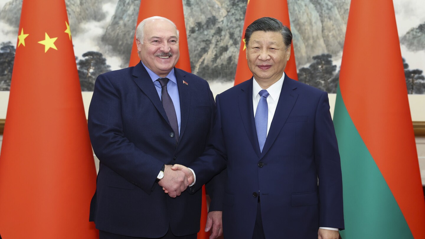 China’s Xi welcomes President Alexander Lukashenko of Belarus to Beijing #Chinas #welcomes #President #Alexander #Lukashenko #Belarus #Beijing