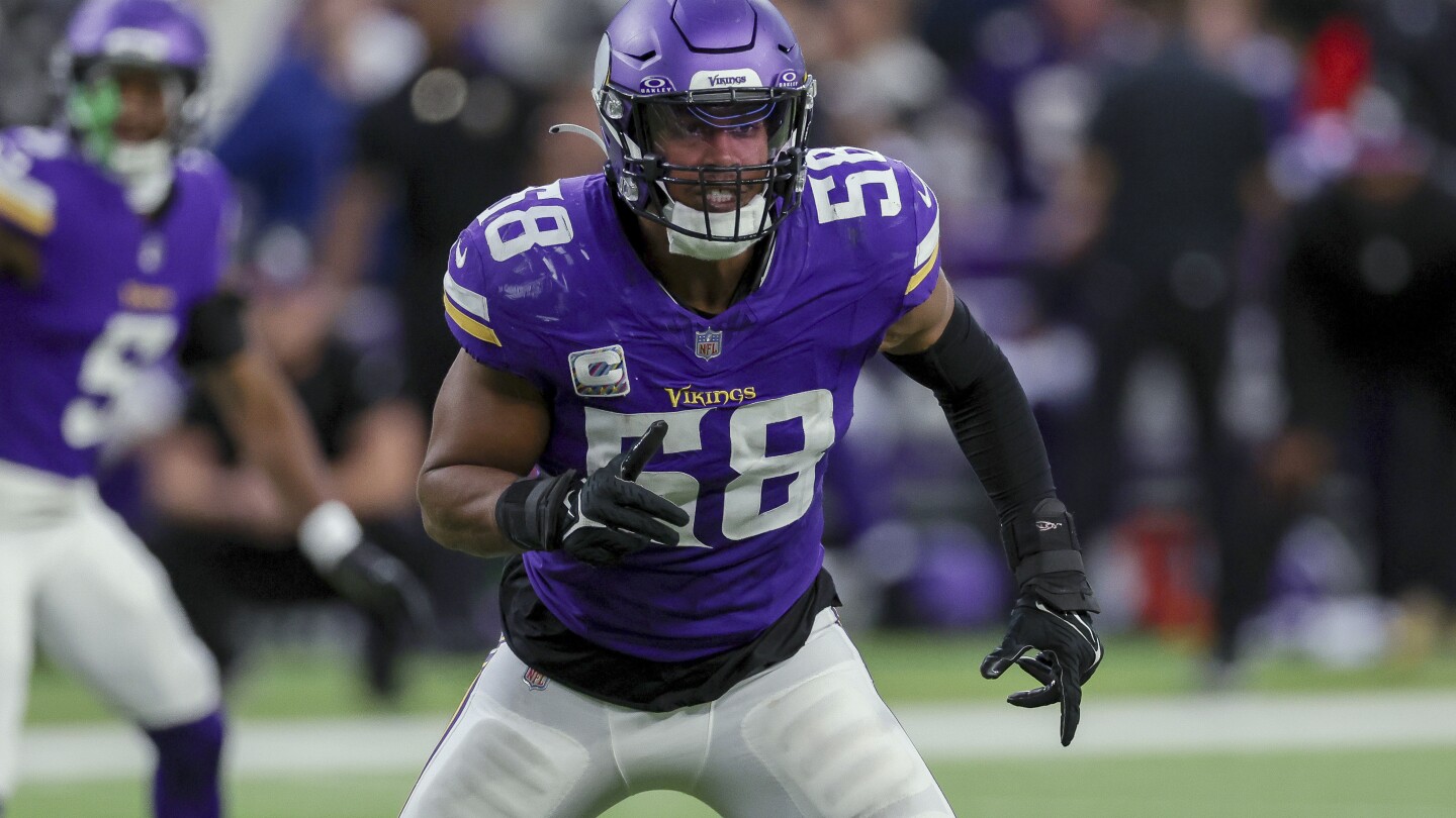 Vikings LB Jordan Hicks aims to return this season after surgery for painfully scary leg injury #Vikings #Jordan #Hicks #aims #return #season #surgery #painfully #scary #leg #injury
