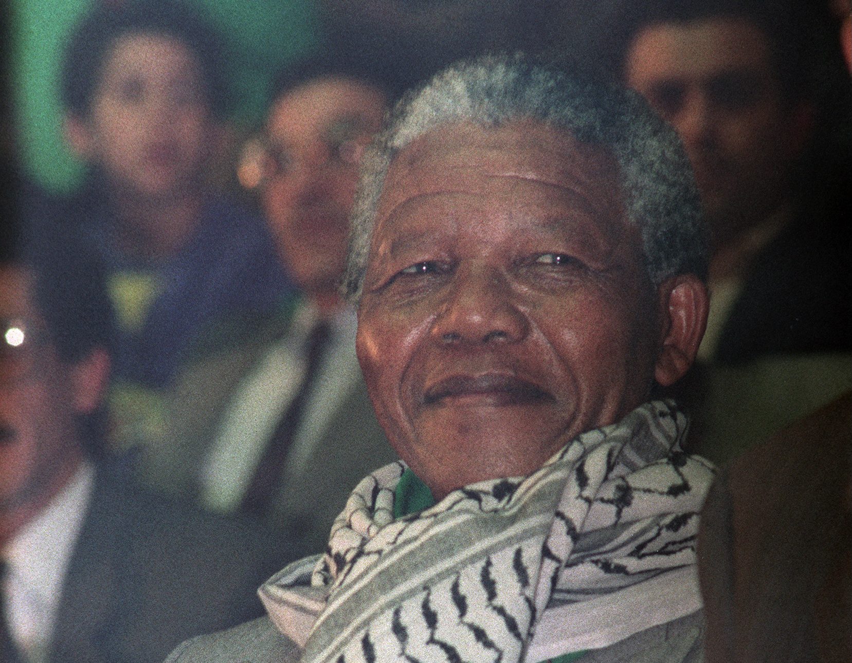 Unpack the past: Mandela, the keffiyeh and South Africa’s Palestine embrace | Features #Unpack #Mandela #keffiyeh #South #Africas #Palestine #embrace #Features