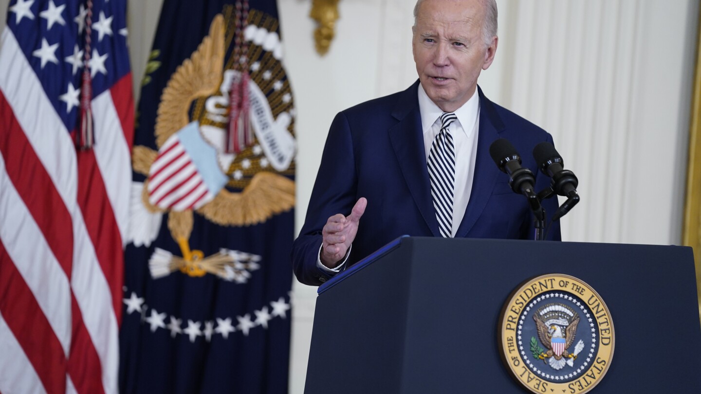 Biden heads to Las Vegas to showcase $8.2B for 10 major rail projects around the country #Biden #heads #Las #Vegas #showcase #8.2B #major #rail #projects #country