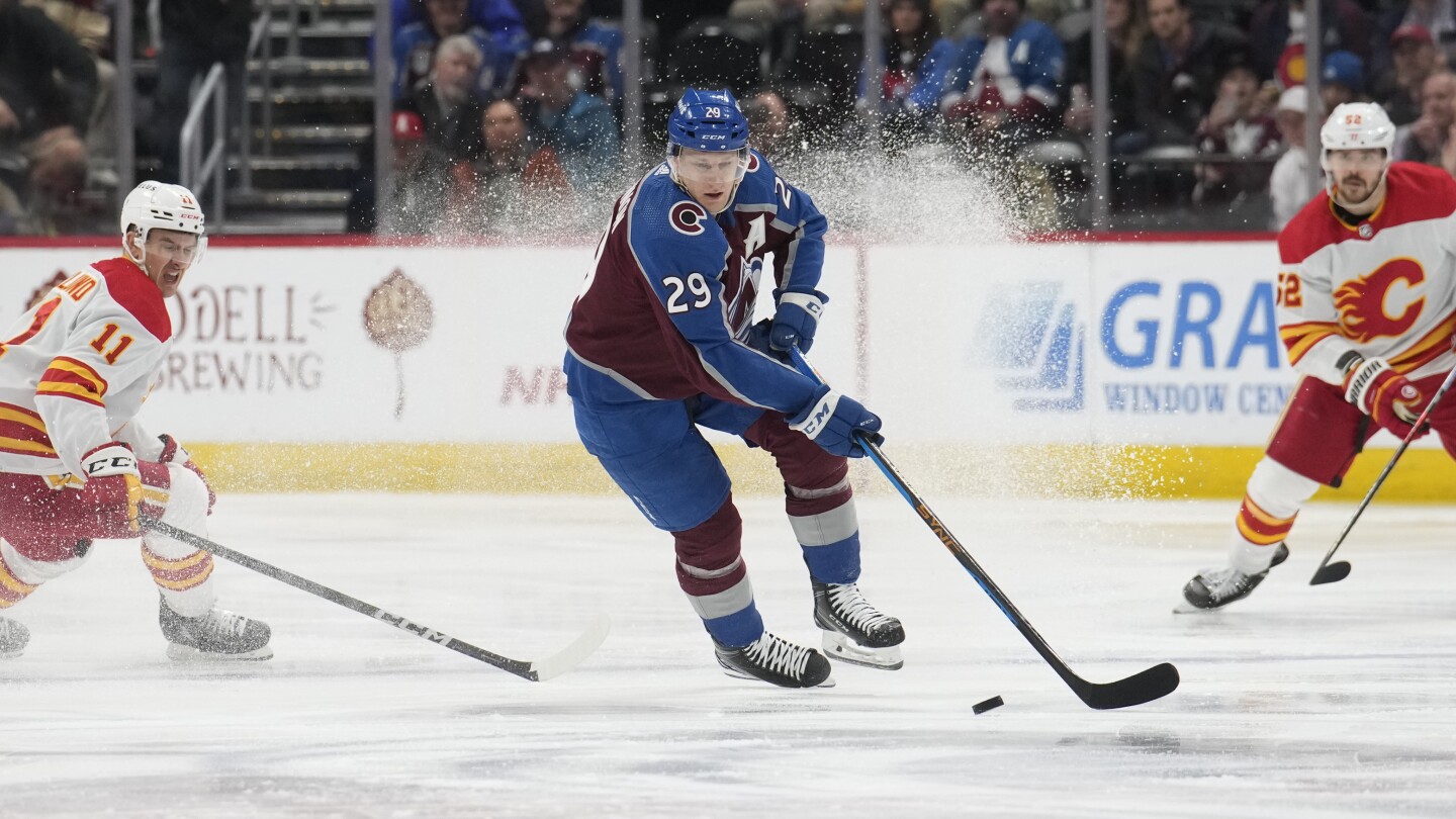 MacKinnon scores winner as Avalanche rally from 2-goal deficit in 3rd for 6-5 win over Flames #MacKinnon #scores #winner #Avalanche #rally #2goal #deficit #3rd #win #Flames