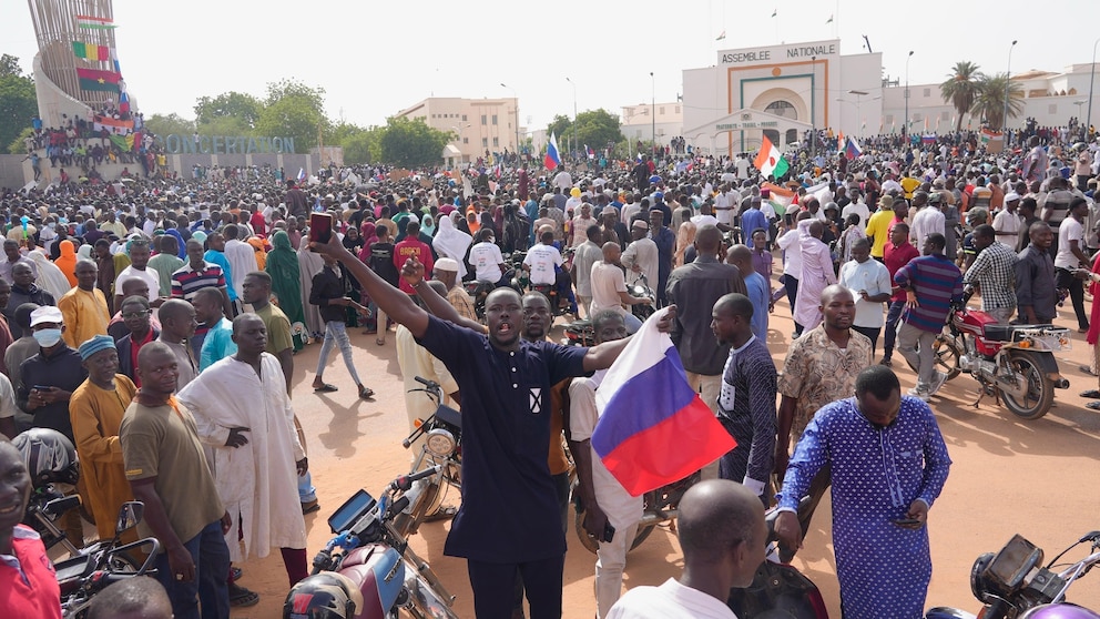 Niger’s junta revokes key security agreements with EU and turns to Russia for defense partnership #Nigers #junta #revokes #key #security #agreements #turns #Russia #defense #partnership
